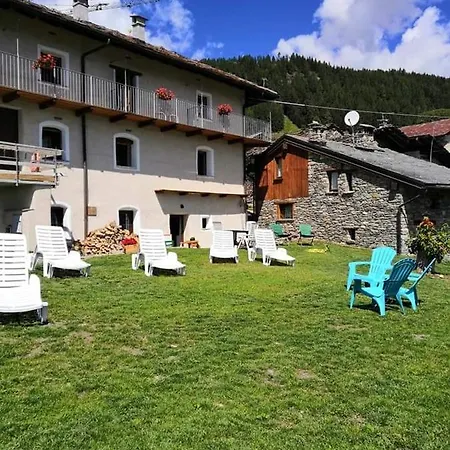 Le Relais Du Village Pensión *